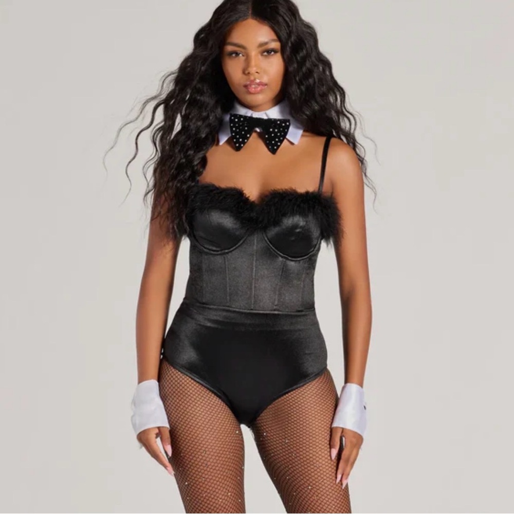 Windsor NWTβ Bunny Bombshell Feather Trim Corset Bodysuit Size Medium